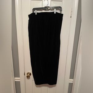 Talbots Women Long Black Velvet Skirt with Zipper and Elastic Waistband Size 18W
